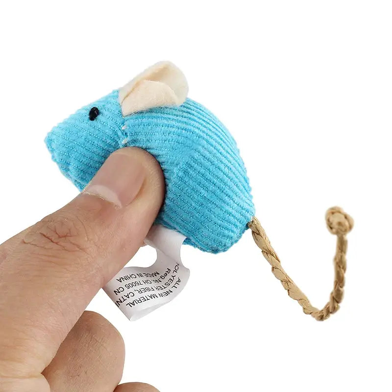 Souris en peluche avec herbe à chat, parfaite pour la stimulation sensorielle et le jeu