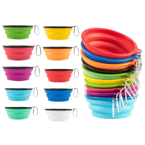 Colorful stack of pliable dog bowls for convenient travel - Bols et bols colorés pliables pour chiens Transparent Background