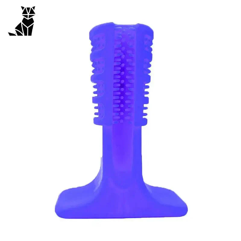 Brosse à dents pour chien en plastique violet sur fond blanc - brosse à dents, jouet à mâcher, brosses à dents