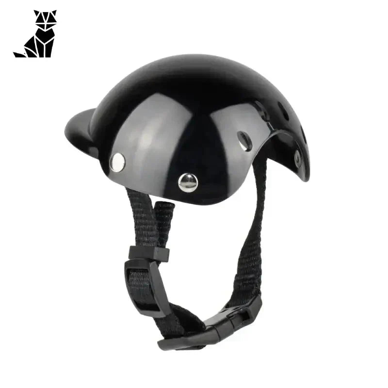 Casque moto pour animaux avec sangle noire. Casque moto pour la sécurité et le style des animaux de compagnie