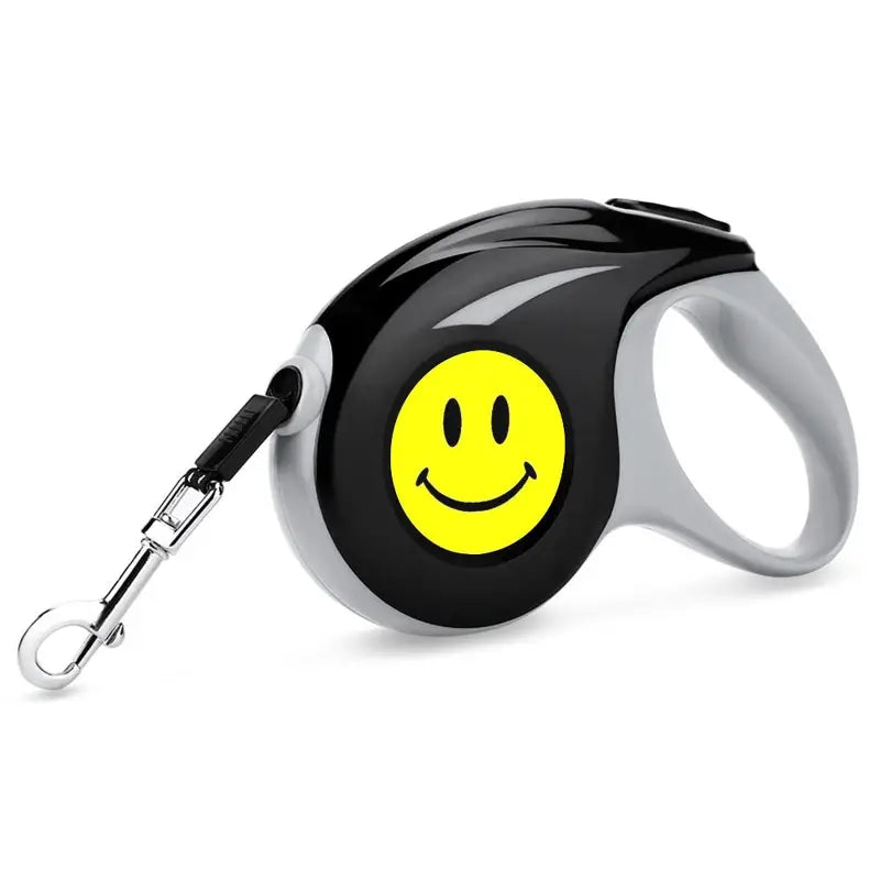Gros plan d’une laisse pour chien noire et blanche avec un smiley, Laisse automatique rétractable personnalisée