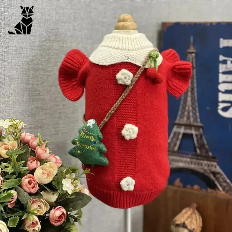 Pull-over rouge avec bonnet vert et pompon blanc ; pull-over de Noël pour chiens en matière chaude et facile à manipuler